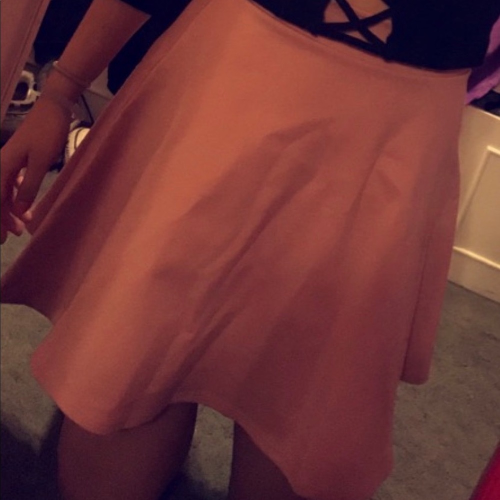 pink skirt